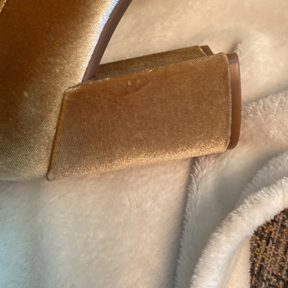 NWOT velvet Gianni Bini boots size 8.5 - Picture 4 of 4